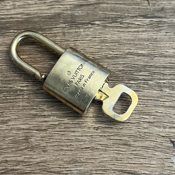 LOUIS vuitton brass lockset #320 no3 - Picture 8 of 9